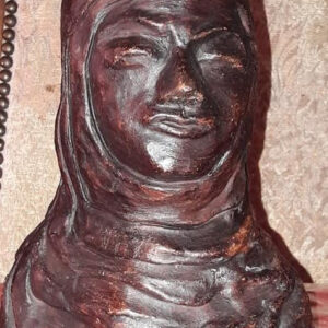 statue