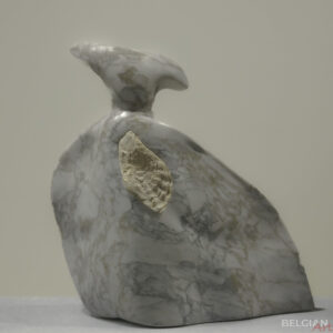 Lady with an oyster shell