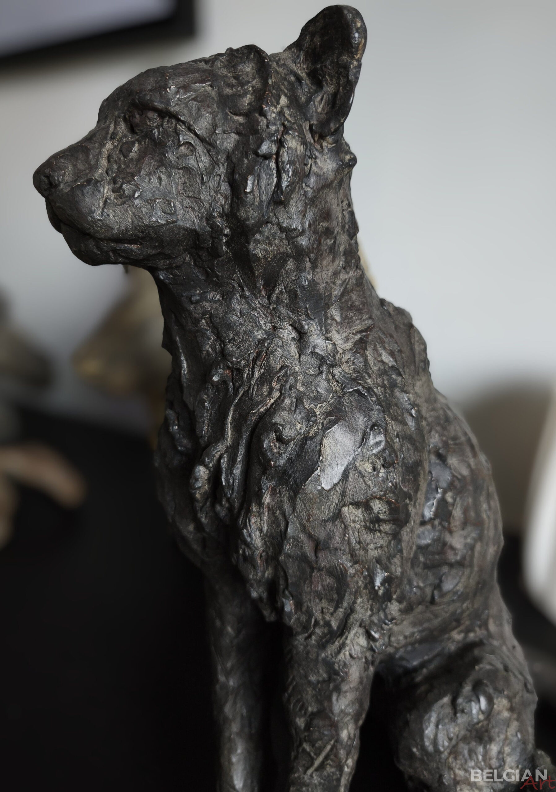 Sitting Cheetah - Black Version